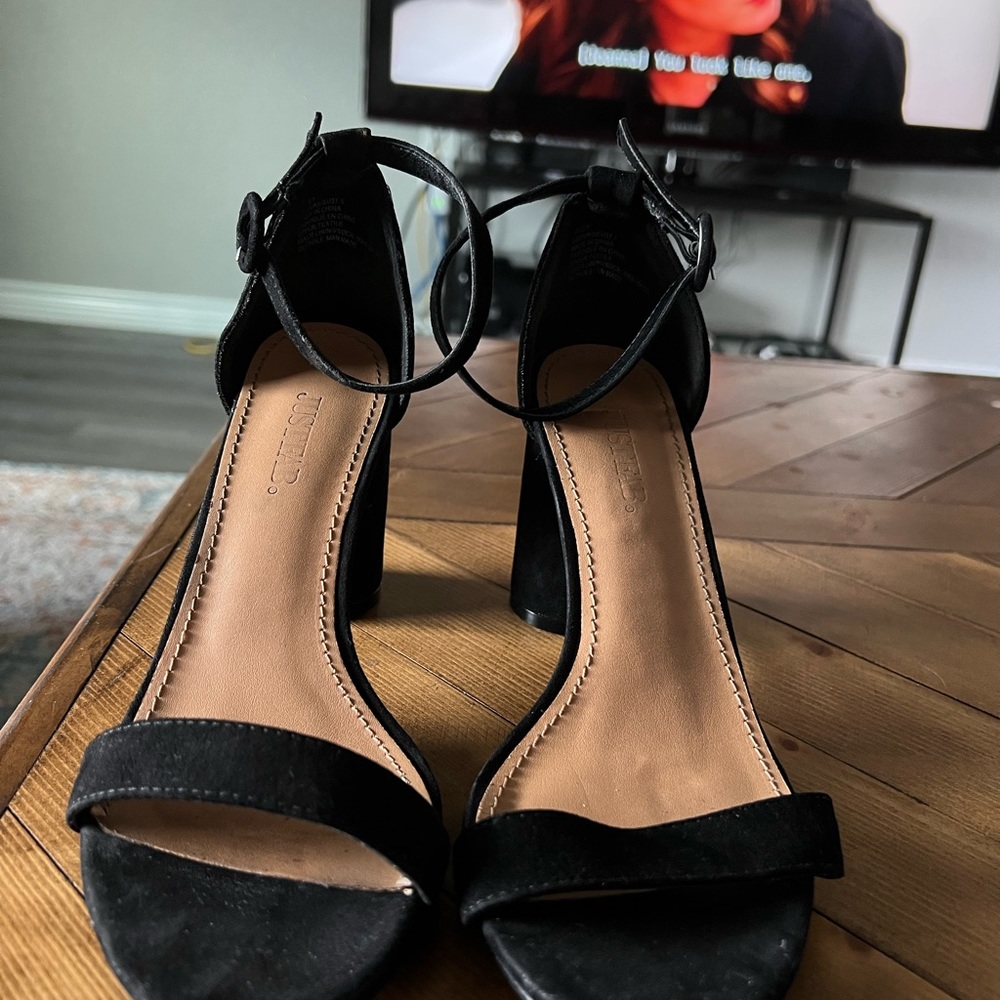 Just Fab black strap Heel